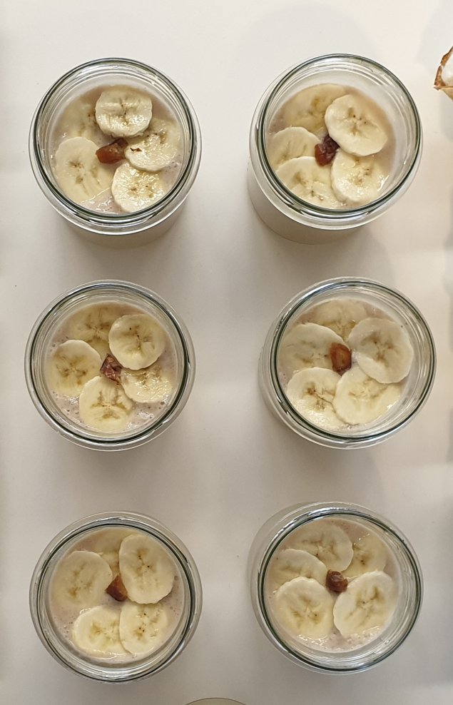 Porridge mit Bananen und Zimt